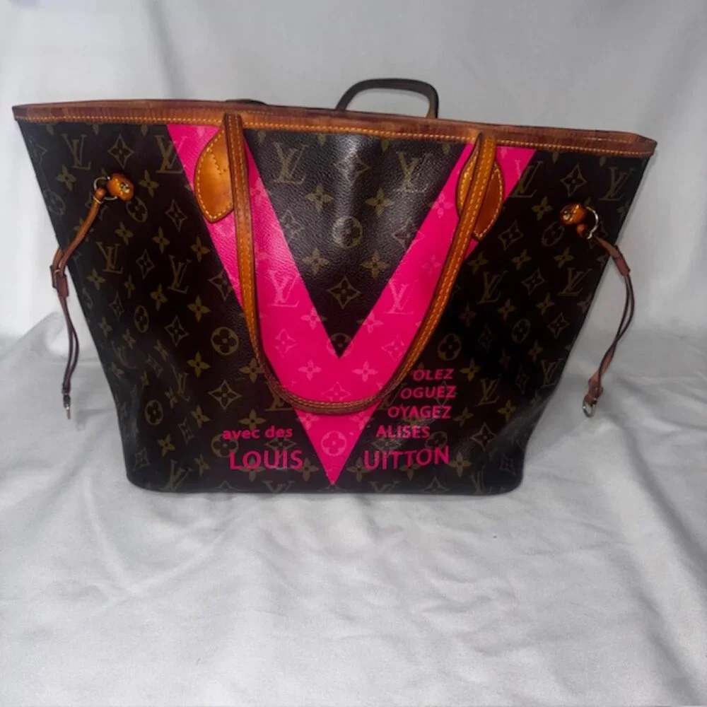 Louis Vuitton Neverfull MM Monogram V Grenade Tote - Picture 1 of 13
